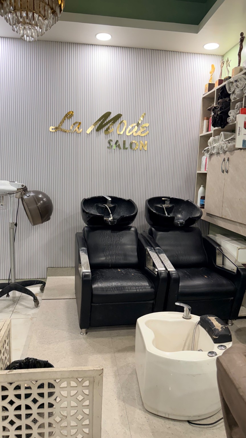 Inside La Mode 5